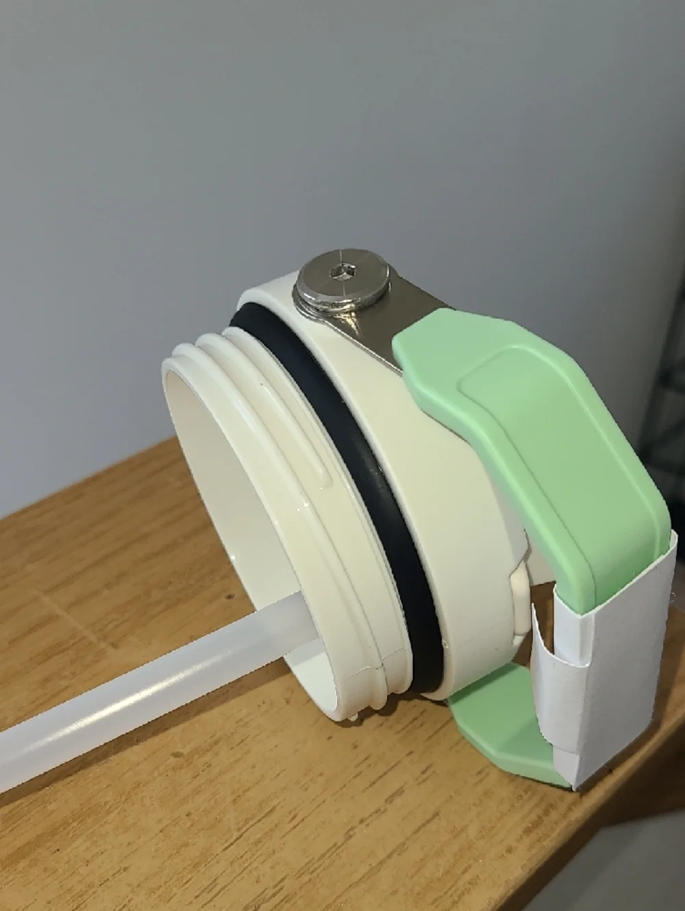 Stanley Pistachio Flip Straw Tumbler with White Lid - Picture 5 of 6